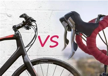 Wat is beter, een gebogen stuur of een recht stuur voor racefietsen